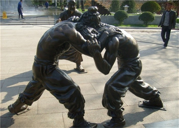 腳力爭雄銅像.jpg