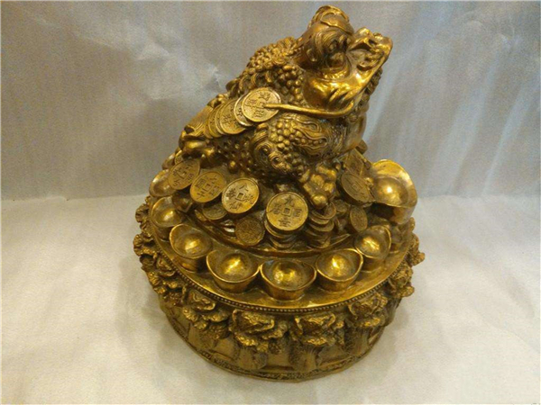 金蟾雕塑圖片.jpg 金蟾雕塑圖片.jpg