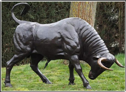 吃草銅牛雕塑 吃草銅牛雕塑