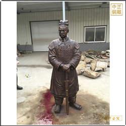 鑄銅關(guān)公 拄著劍人物雕塑鑄造