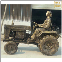 鑄銅關(guān)公 女子開拖拉機(jī)人物雕塑