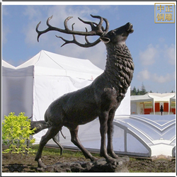 鑄銅關(guān)公 仰頭銅鹿雕塑鑄造廠